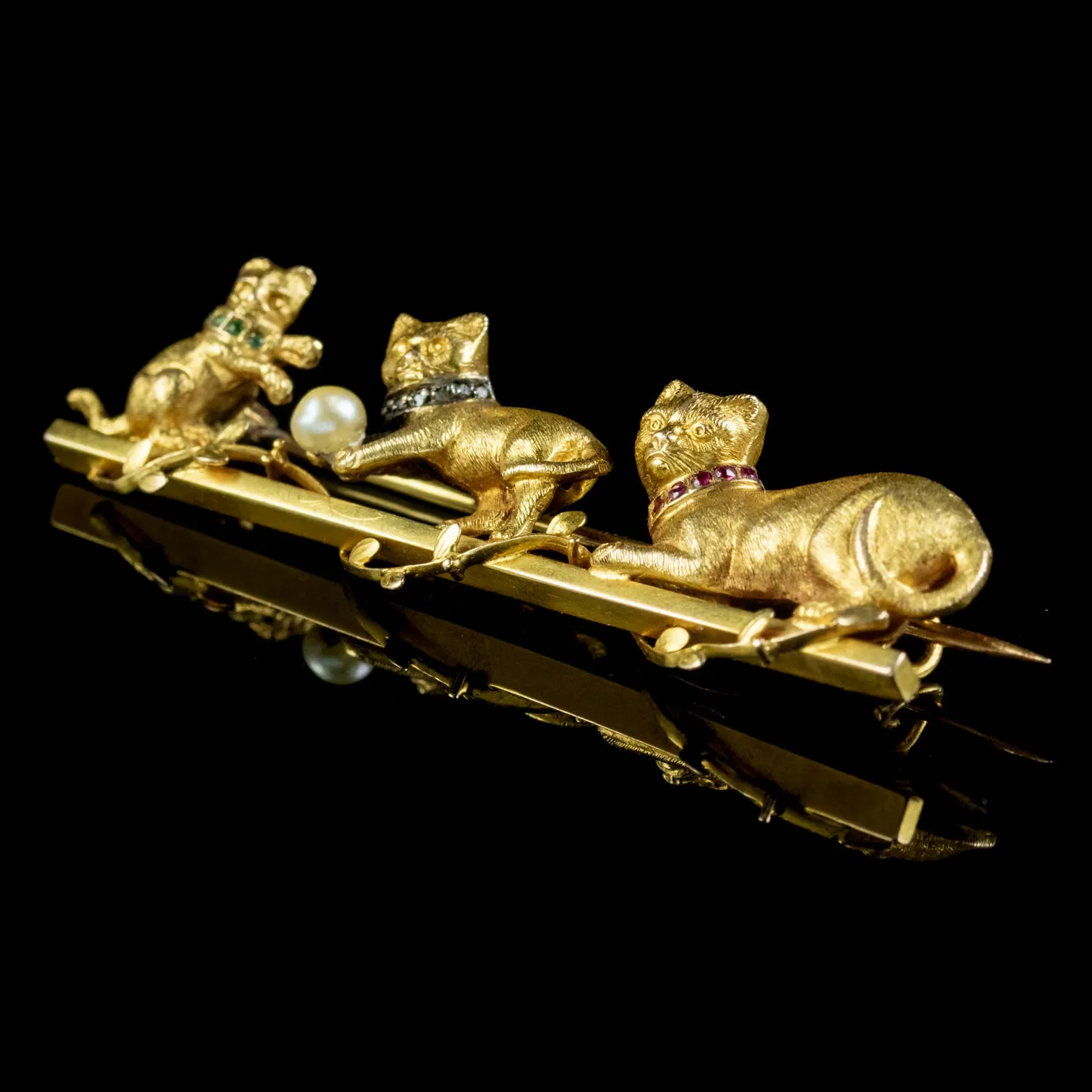 Antique Victorian French Cat Brooch Gemstone Collars 18ct Gold Circa 1900
