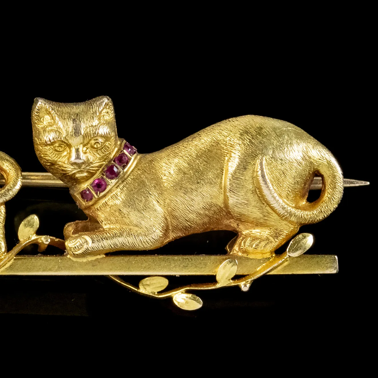 Antique Victorian French Cat Brooch Gemstone Collars 18ct Gold Circa 1900
