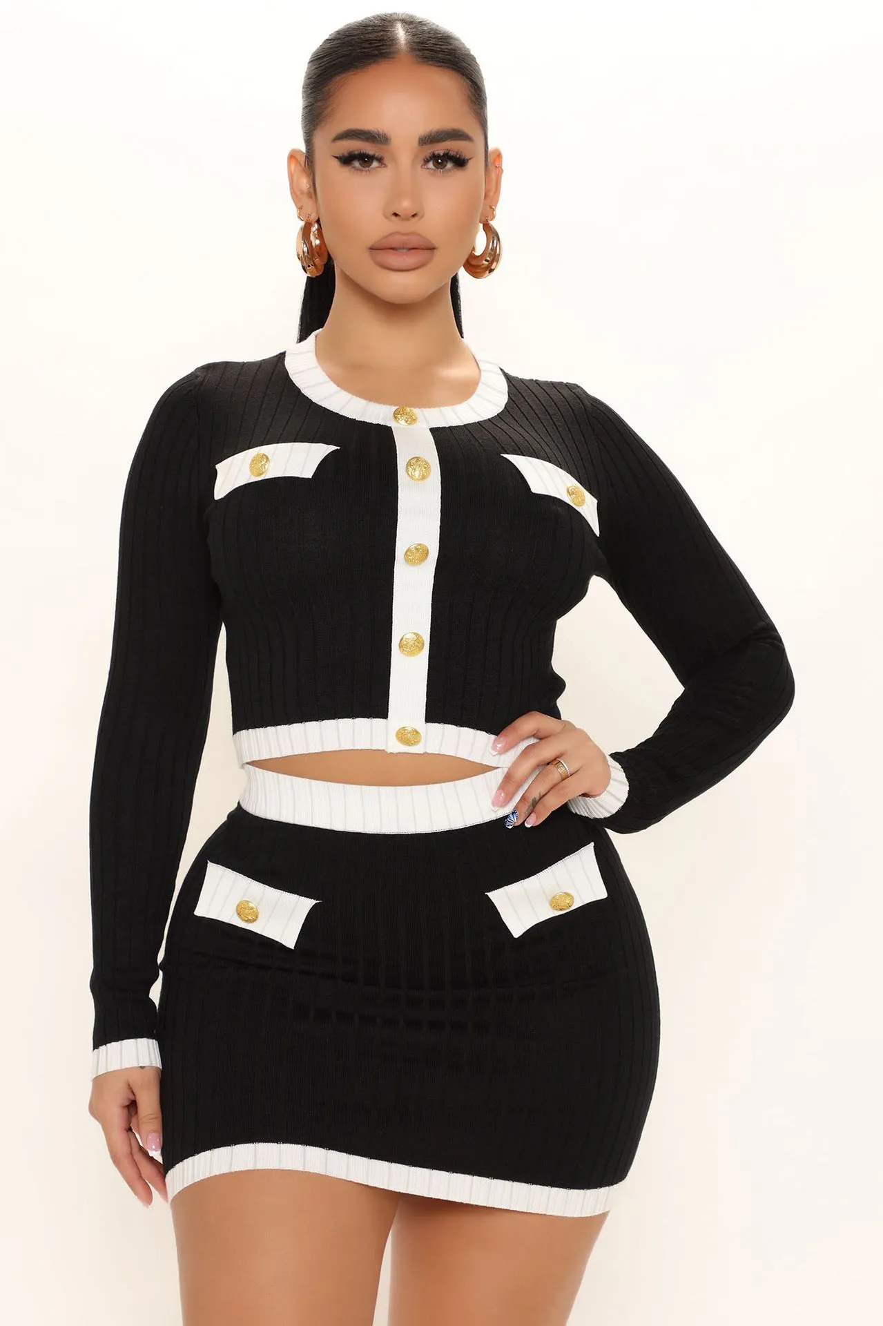Fashion contrast color long sleeved short skirt set AY3203
