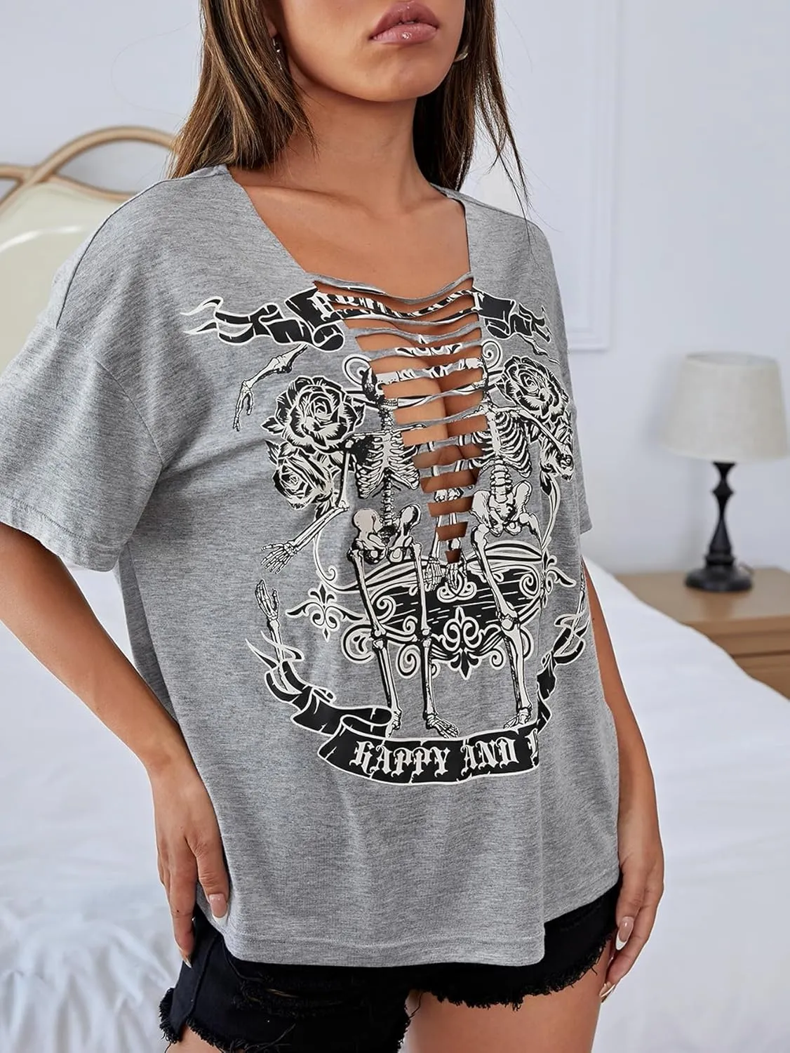 Floerns Women's Cut Out Front Skull V Neck Short Sleeve Drop Shoulder Tee Shirts